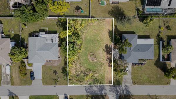 317 SE 32ND TER, Cape Coral, FL 33904