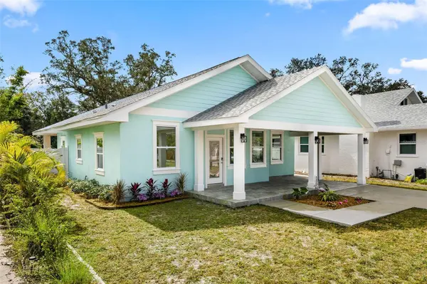 1061 SEDEEVA ST, Clearwater, FL 33755