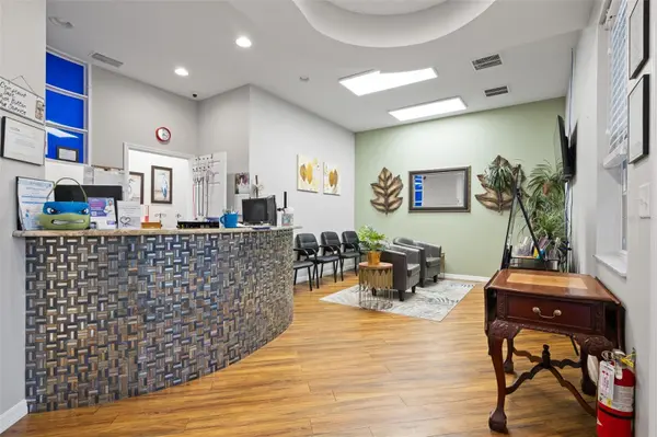 17929 HUNTING BOW CIR #101 & 102, Lutz, FL 33558