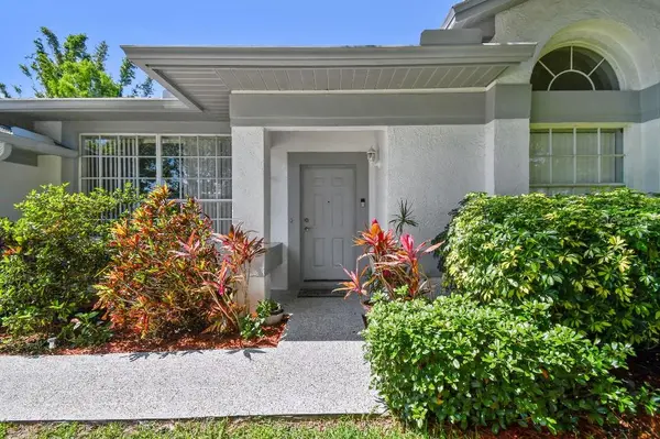 915 BRITTANY PARK BLVD, Tarpon Springs, FL 34689