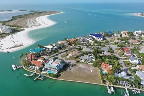 GALEON DR, Tierra Verde, FL 33715