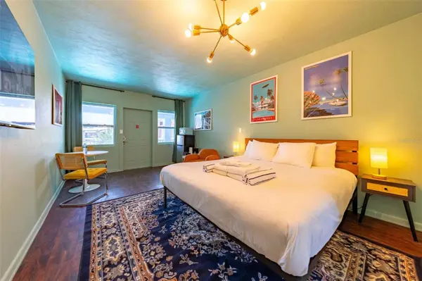 333 HAMDEN DR, Clearwater Beach, FL 33767