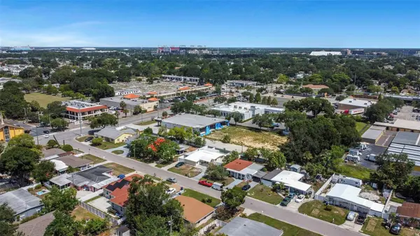 2711 N MACDILL AVE, Tampa, FL 33607