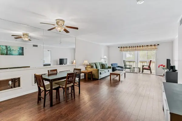 147 BLUFF VIEW DR #206, Belleair Bluffs, FL 33770