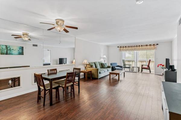 147 BLUFF VIEW DR #206, Belleair Bluffs, FL 33770