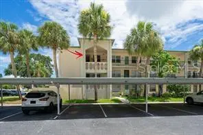 11720 PARK BLVD #301, Seminole, FL 33772
