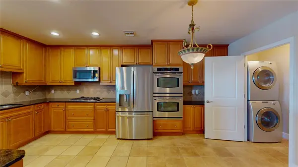 2305 EDGEWATER DR #1606, Orlando, FL 32804