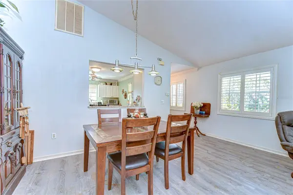 5906 GREENBRIAR CT, Zephyrhills, FL 33542