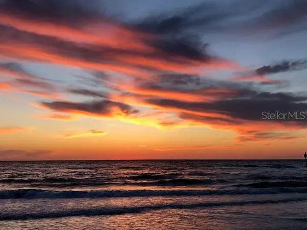 833 LANTANA AVE, Clearwater Beach, FL 33767