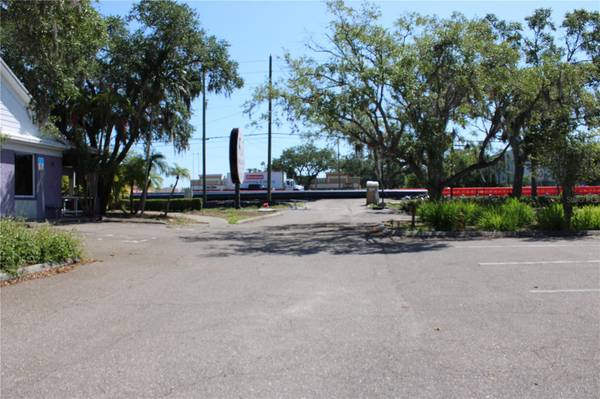 28910 US HIGHWAY 19 N, Clearwater, FL 33761