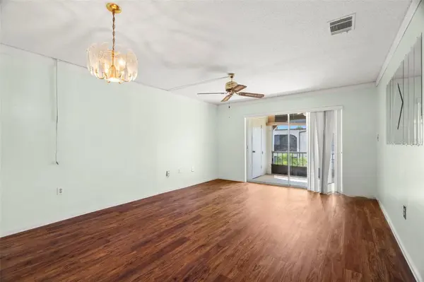 7701 STARKEY RD #504, Seminole, FL 33777