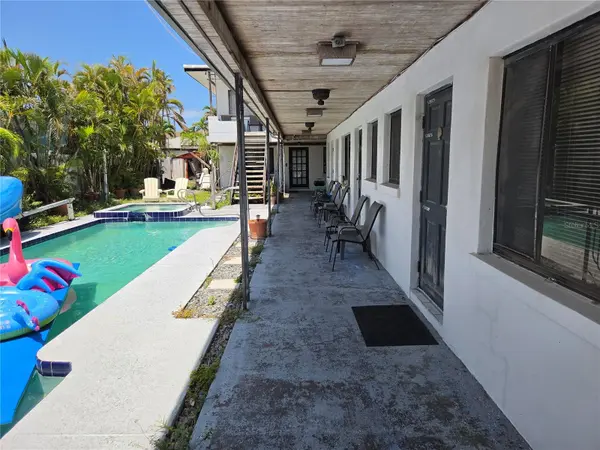 580 BAY ESPLANADE, Clearwater Beach, FL 33767