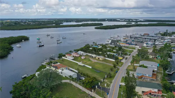 3312 W SHELL POINT RD, Ruskin, FL 33570