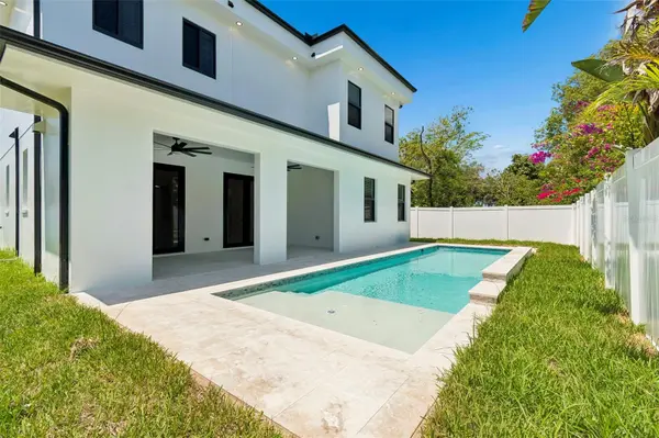4101 W MANGO AVE, Tampa, FL 33616