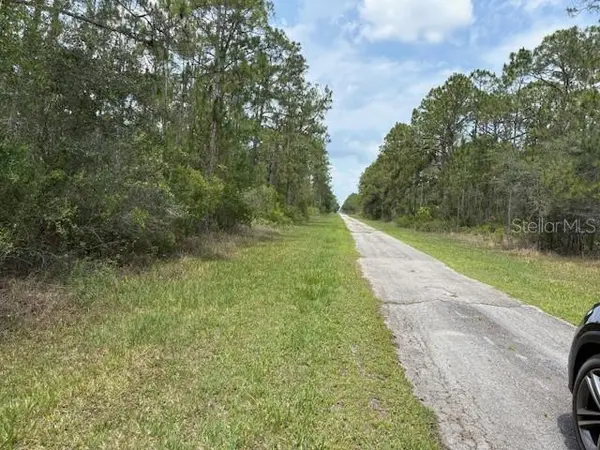 213 PLUMOSA DR, Indian Lake Estates, FL 33855