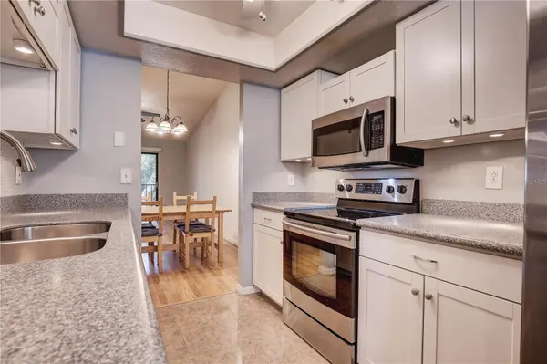 11800 PARK BLVD #208, Seminole, FL 33772