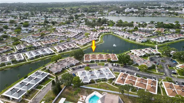 4324 TAHITIAN GARDENS CIR #J, Holiday, FL 34691
