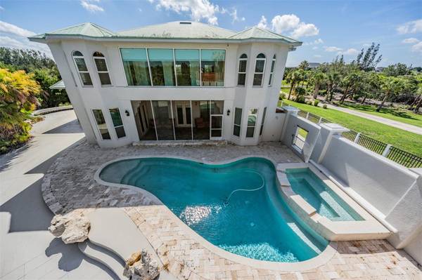 4710 TROYDALE RD, Tampa, FL 33615