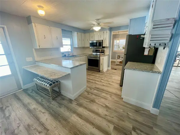 34645 CAMPHOR DR N, Pinellas Park, FL 33781
