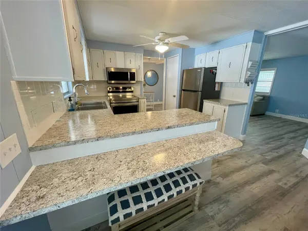 34645 CAMPHOR DR N, Pinellas Park, FL 33781