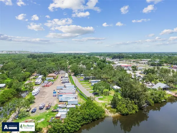11224 RESTWOOD DR, Gibsonton, FL 33534