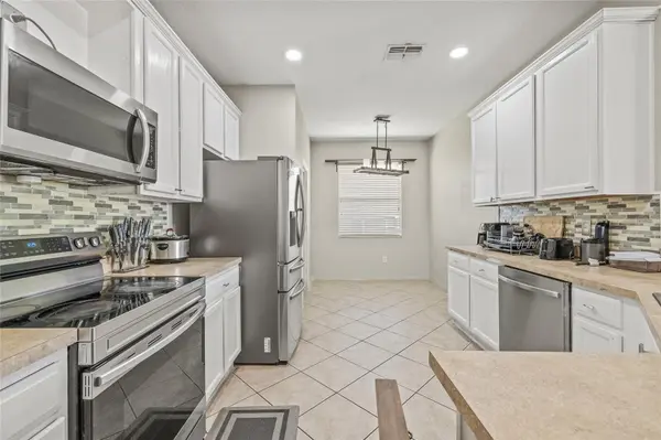 8521 SOUTHERN CHARM CIR, Brooksville, FL 34613
