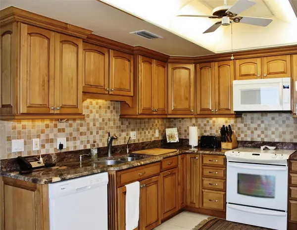 150 BELLEVIEW BLVD #507, Belleair, FL 33756