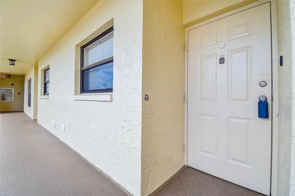1000 COVE CAY DR #2C, Clearwater, FL 33760