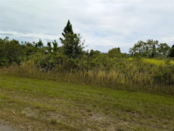511 CALENDULA DR, Indian Lake Estates, FL 33855