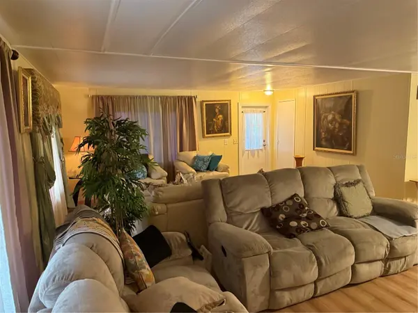 8869 HIGHPOINT BLVD, Brooksville, FL 34613