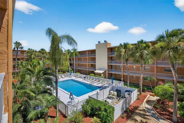 12760 INDIAN ROCKS RD #1034, Largo, FL 33774