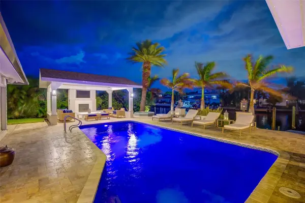 807 SNUG IS, Clearwater, FL 33767
