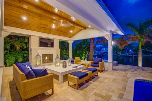 807 SNUG IS, Clearwater, FL 33767
