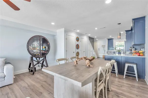 5172 COQUINA KEY DR SE, St Petersburg, FL 33705