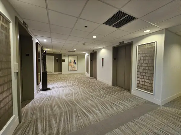 1 BEACH DR SE #911, St Petersburg, FL 33701