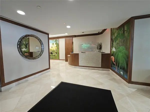 1 BEACH DR SE #911, St Petersburg, FL 33701