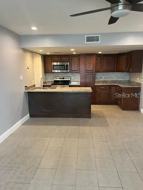 5123 TOPAZ LN #204G, New Port Richey, FL 34652