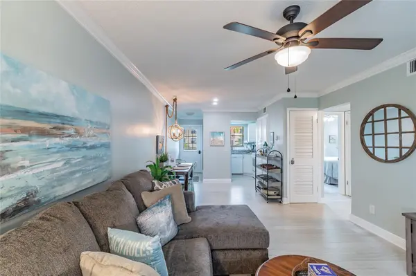 439 S PAULA DR #202, Dunedin, FL 34698