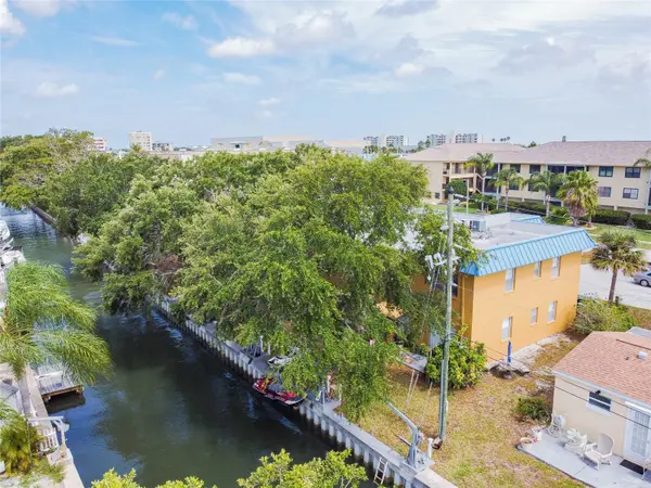 439 S PAULA DR #202, Dunedin, FL 34698