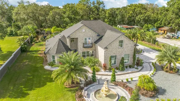416 W SOCRUM LOOP RD, Lakeland, FL 33809