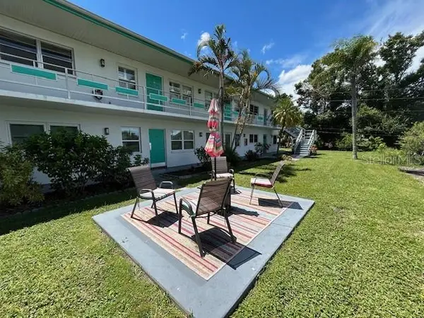 6100 21ST ST N #15, St Petersburg, FL 33714