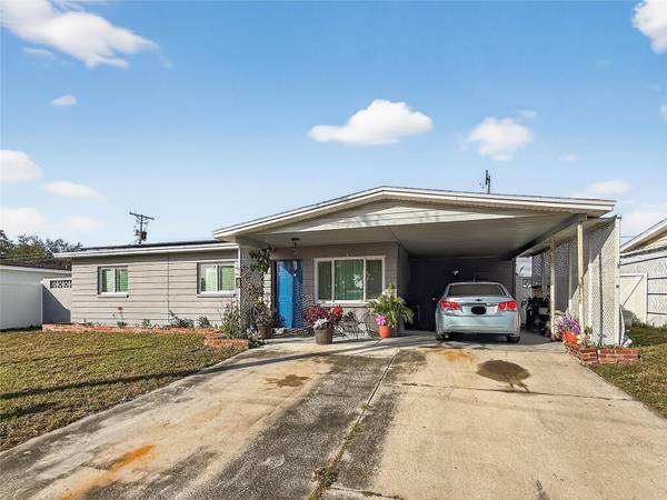 8009 CORNWALL LN, Tampa, FL 33615