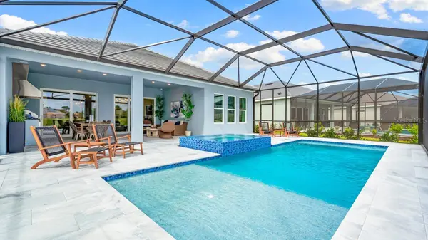 7825 CORAL SEA LN, Palmetto, FL 34221