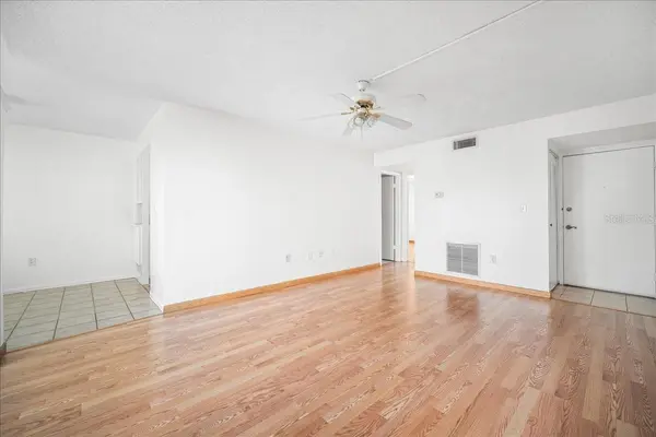 11401 3RD ST N #2, St Petersburg, FL 33716