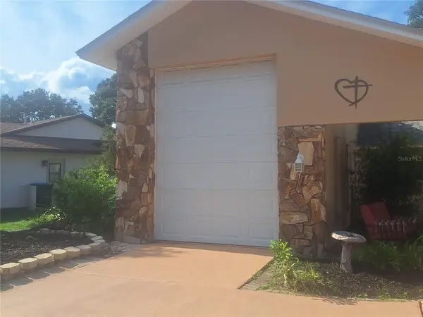 9613 LEEWARD AVE, Largo, FL 33773