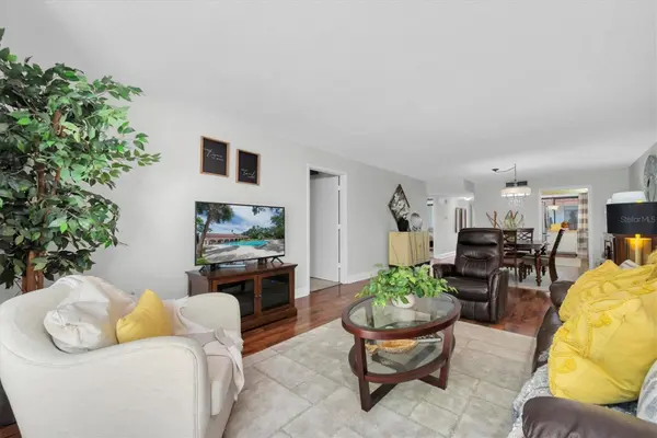 2612 PEARCE DR #310, Clearwater, FL 33764