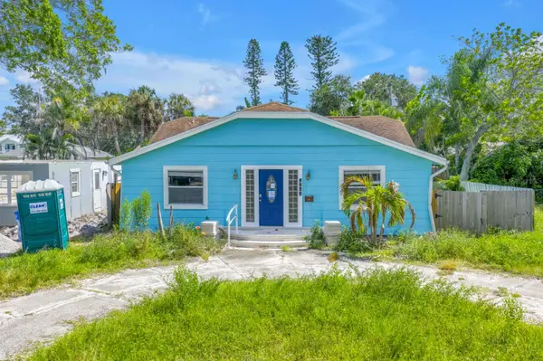 1820 MONTANA AVE NE, St Petersburg, FL 33703