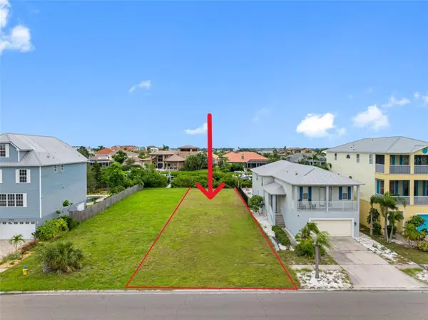 6415 MARBELLA BLVD, Apollo Beach, FL 33572