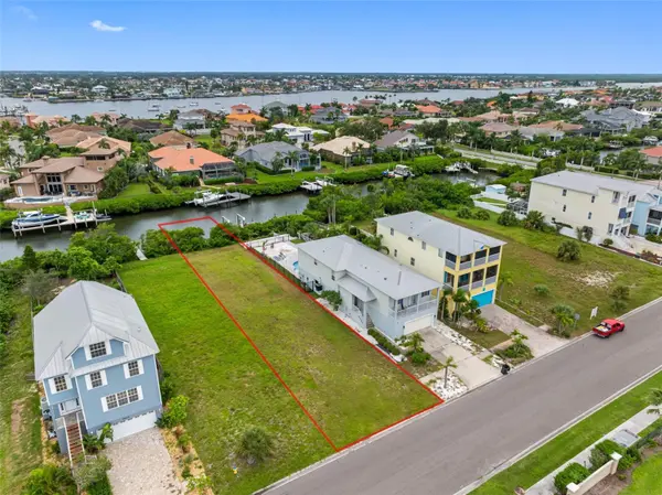 6415 MARBELLA BLVD, Apollo Beach, FL 33572