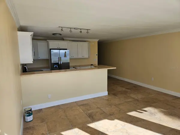 2424 W TAMPA BAY BLVD #I102, Tampa, FL 33607